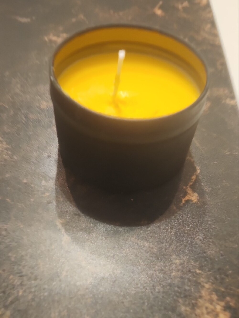 Handcrafted Soy Wax Candle in Black Tin - Caramel Corn Scent - Picture 4 of 6